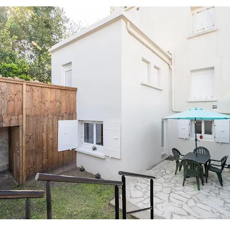 公寓 200 M Avec Terrasse Et Jardin