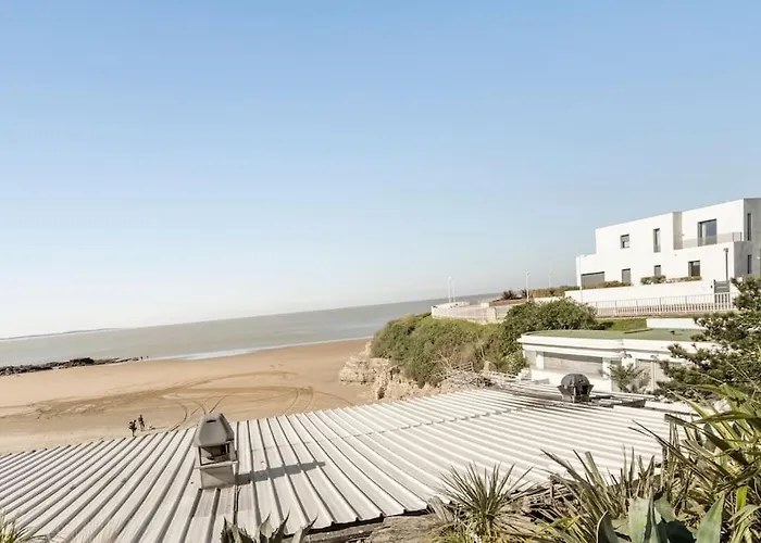 200 M Avec Terrasse Et Jardin Apartment